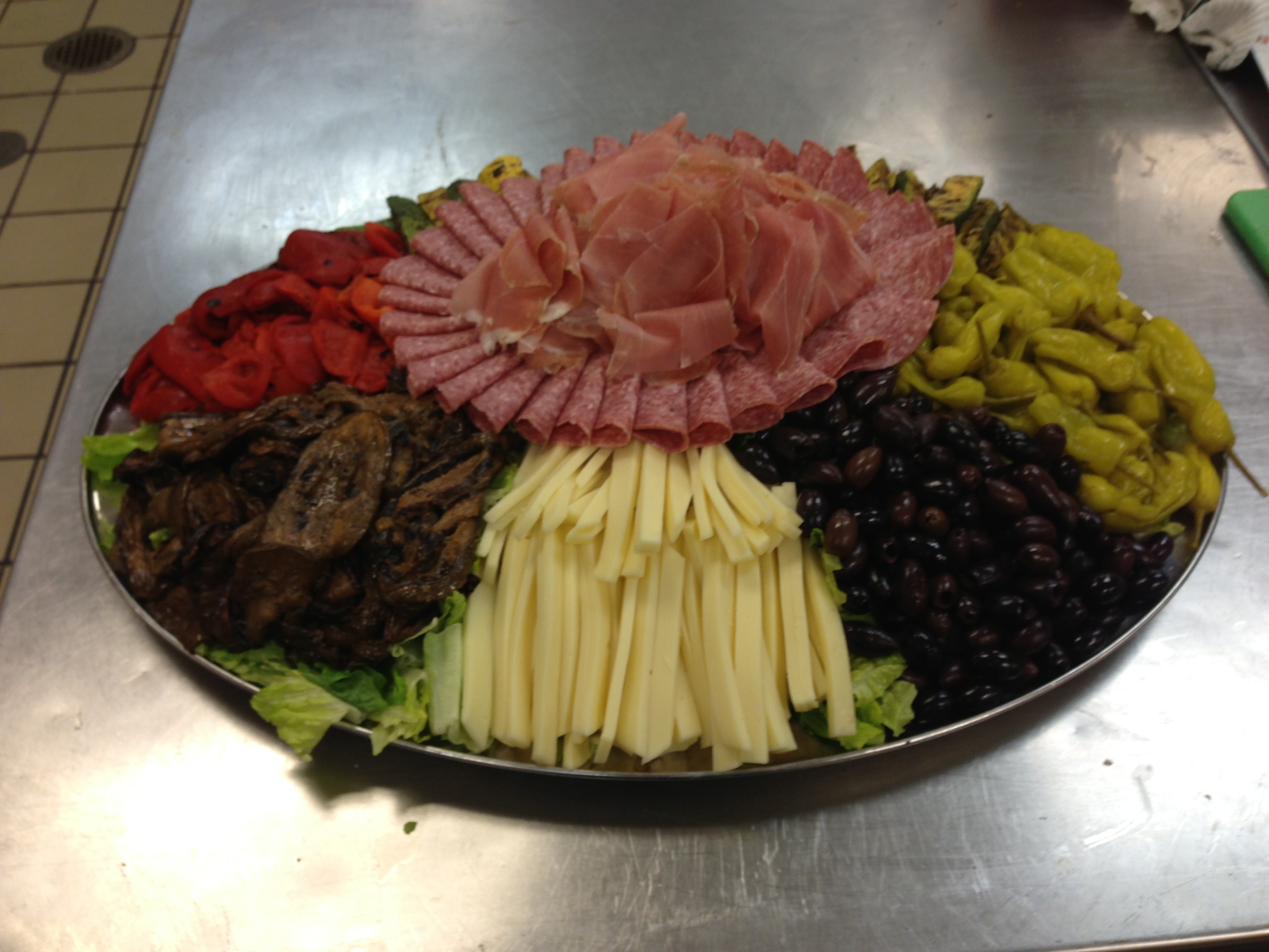 Antipasta salad platter